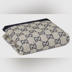 Gucci Beige and Navy GG Supreme Blanket NWT and dust bag